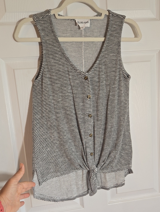 Olive & Oak Tops - Olive & Oak Black and White Striped Tie-Hem Tank Size Medium